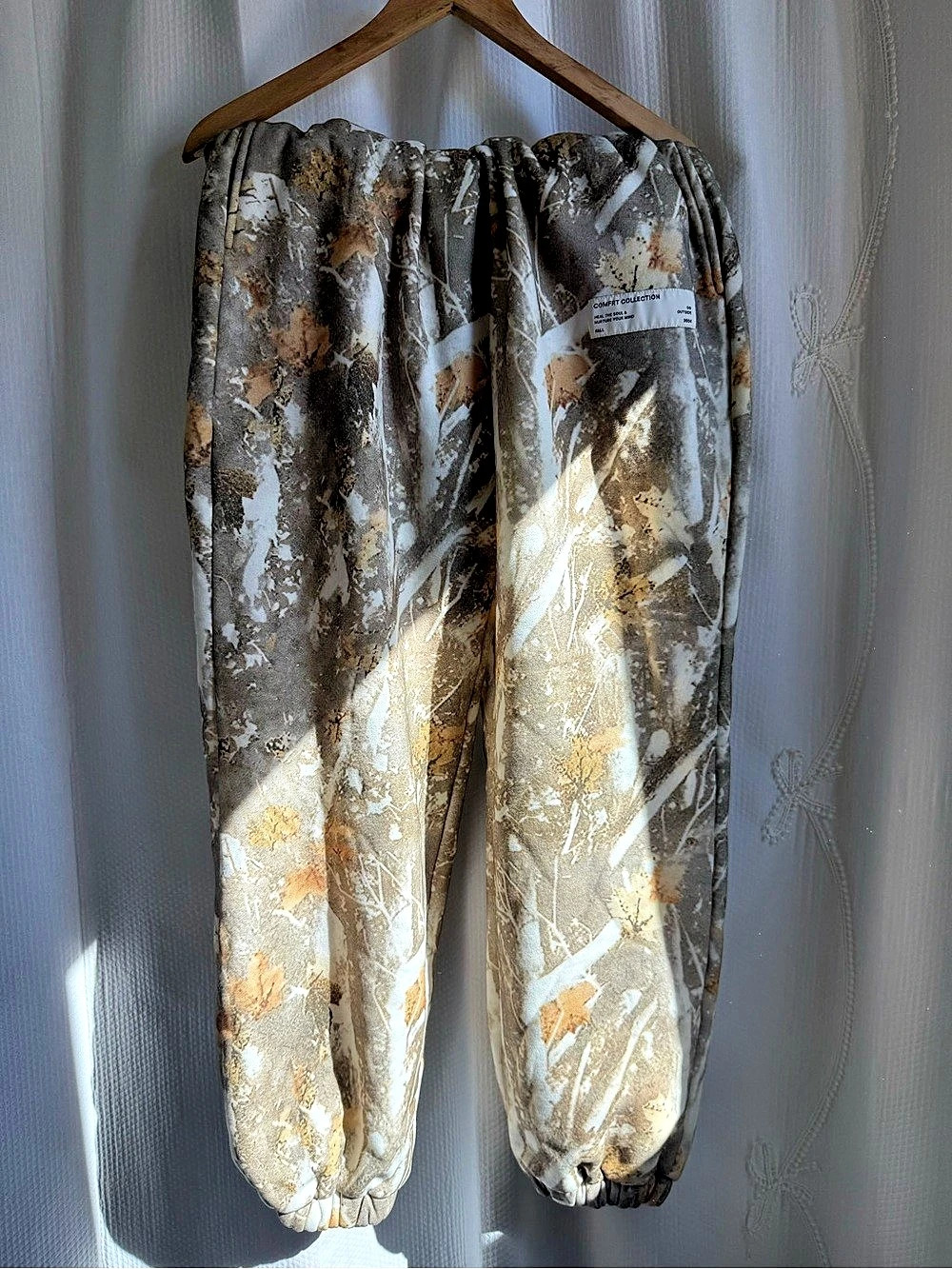 Comfrt Camo Sweatpants (White Oak) ) Gray & Brown Large